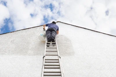 Peinture extérieure à Saint-Point — façades et ravalement